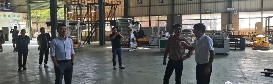華人文化集團(tuán)副總裁顧炯一行蒞臨我司福建生產(chǎn)基地考察調(diào)研(圖1)